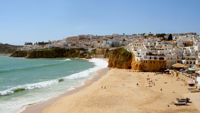 Moving To The Algarve